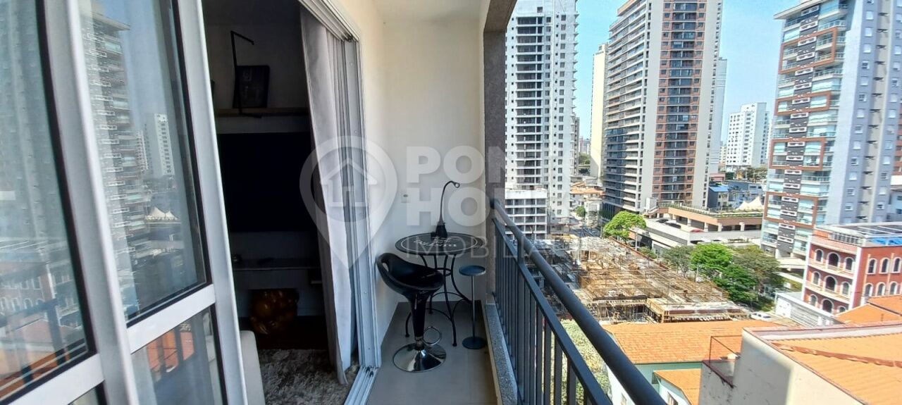 Studio mobiliado com 1 dormitório para alugar e vender, 30 m², sem vaga