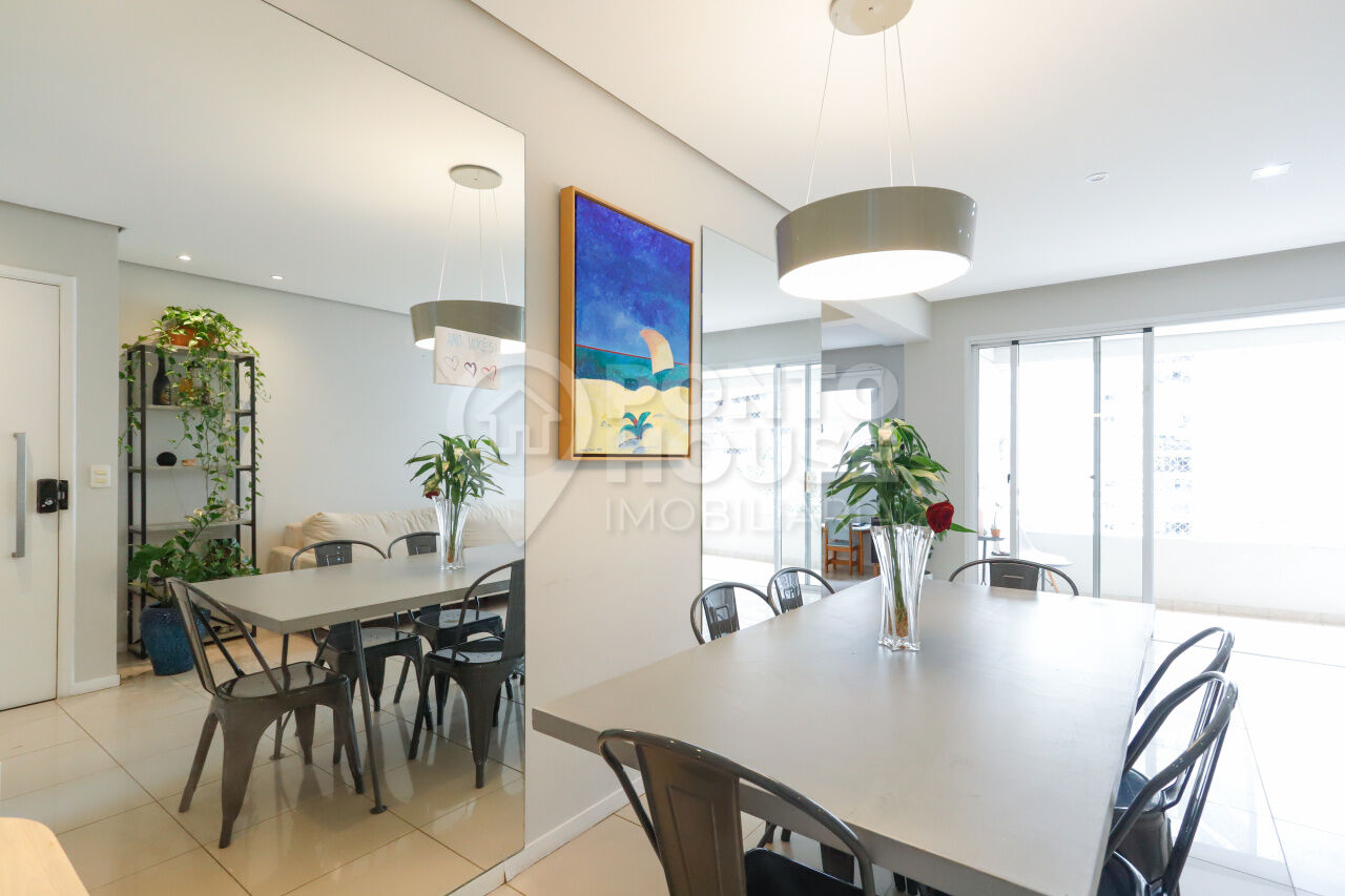 Apartamento à venda e locação em Moema de 104m², 3 dormitórios e 3 vagas