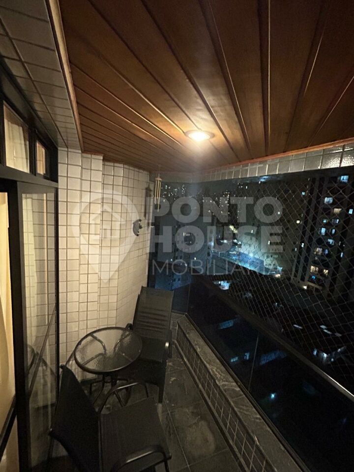 Apartamento com 3 dormitórios, 1 suíte e 2 vagas de garagem na Chácara Inglesa