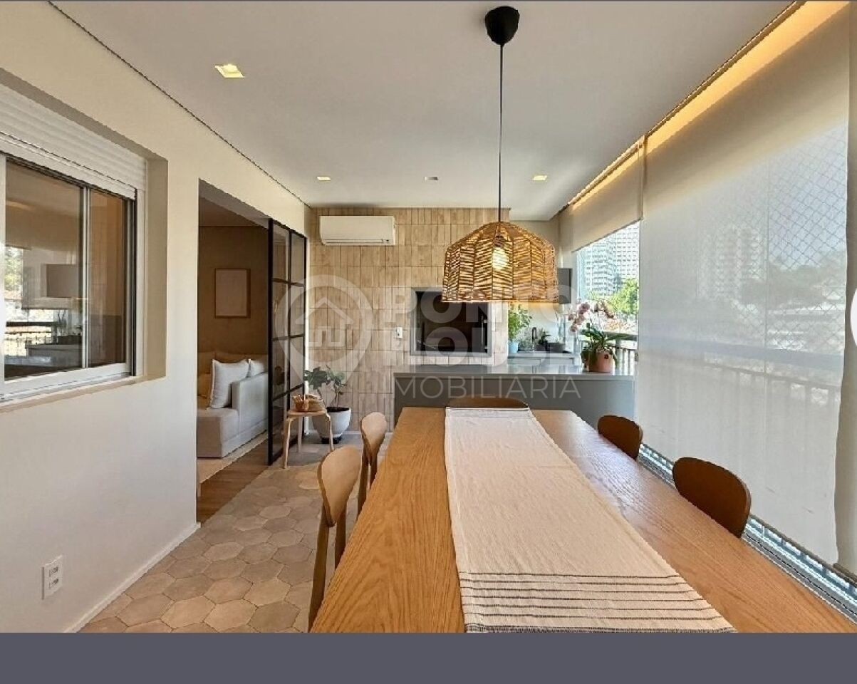 Apartamento à venda no bairro Ipiranga, 3 dormitórios, 1 suíte e 2 vagas, 115 m²
