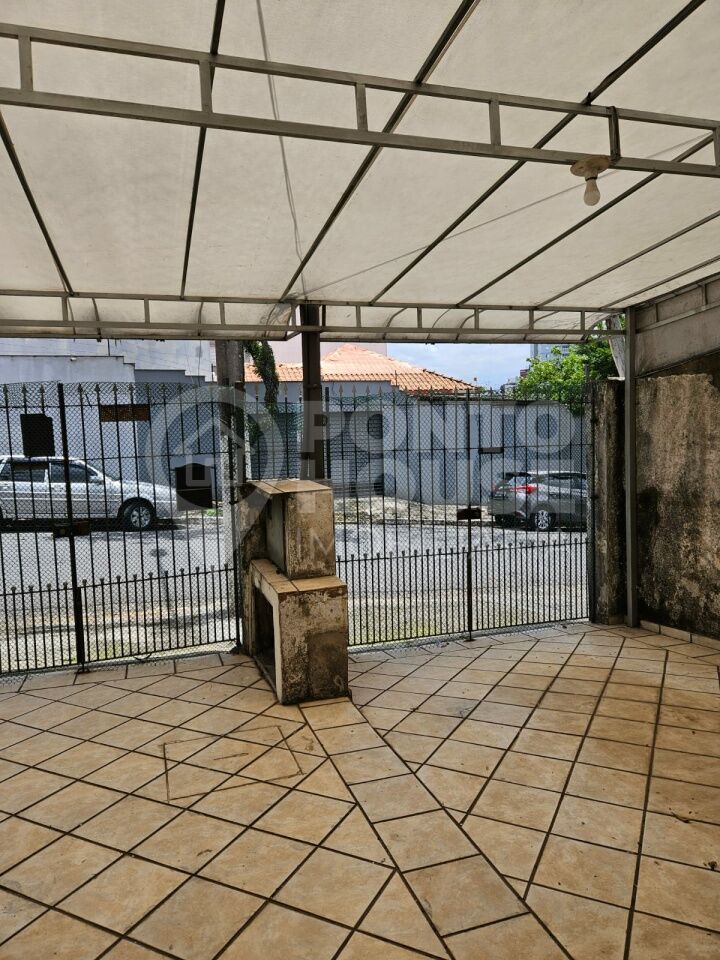 Casa à venda no bairro Bosque da Saúde, 2 dormitórios, 2 salas e 2 vagas