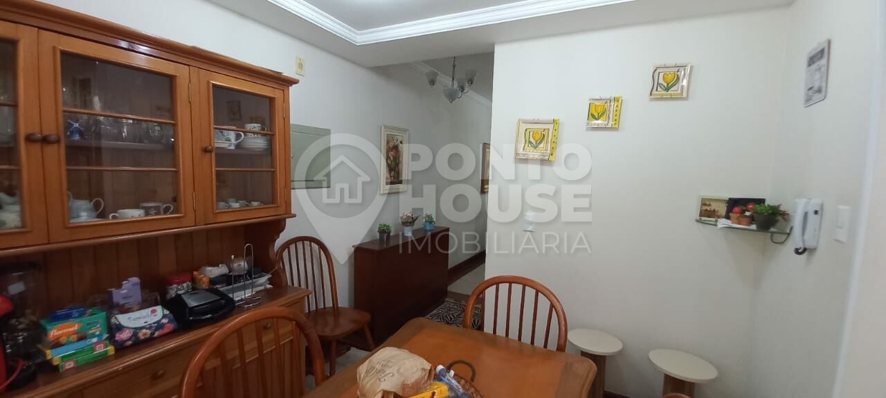 Sobrado à venda na Vila Brasílio Machado, 3 dormitórios, 1 suíte e 2 vagas
