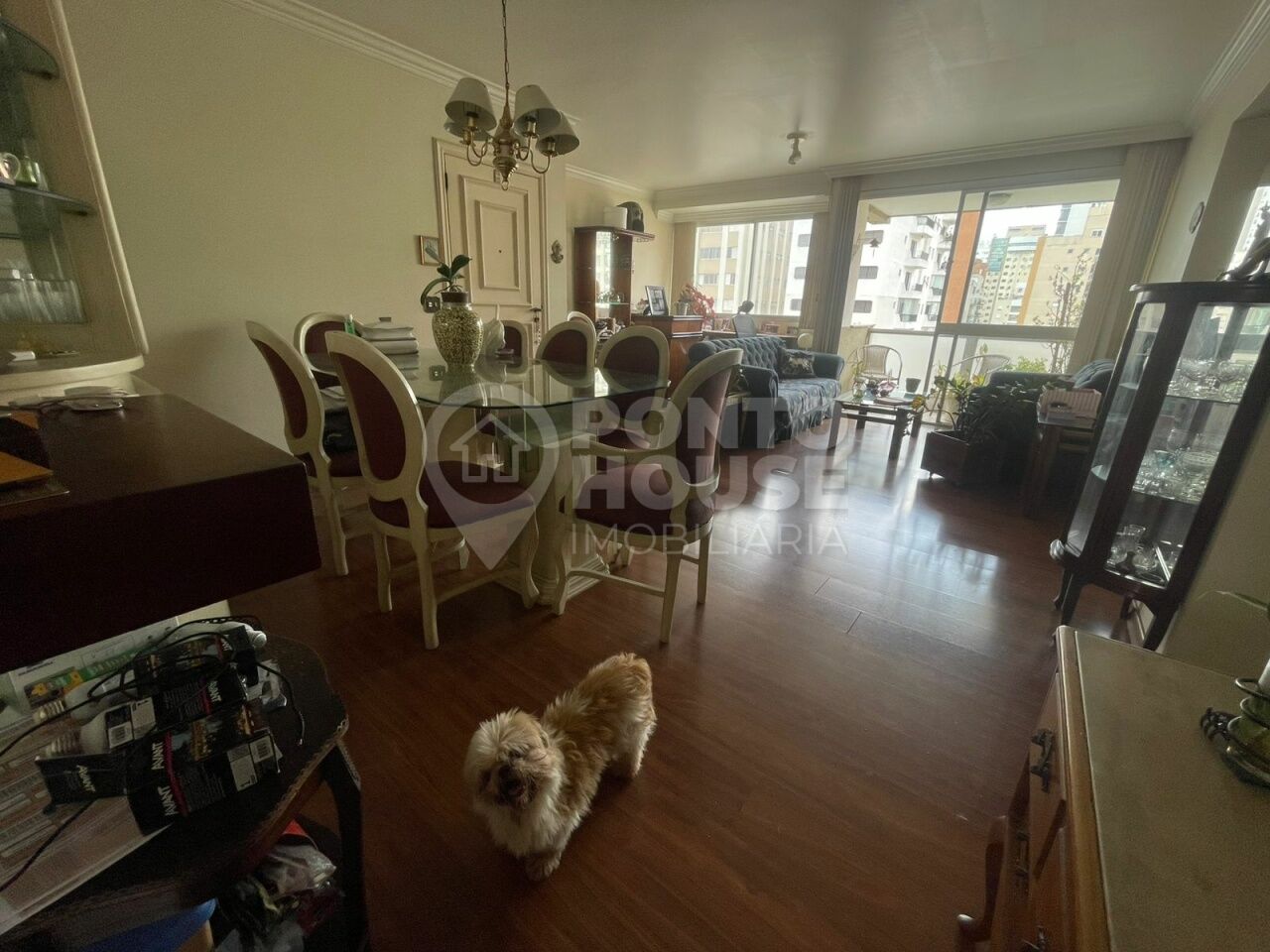 Apartamento à venda em Moema 3 dormitórios  4 banheiros 2 vagas andar alto
