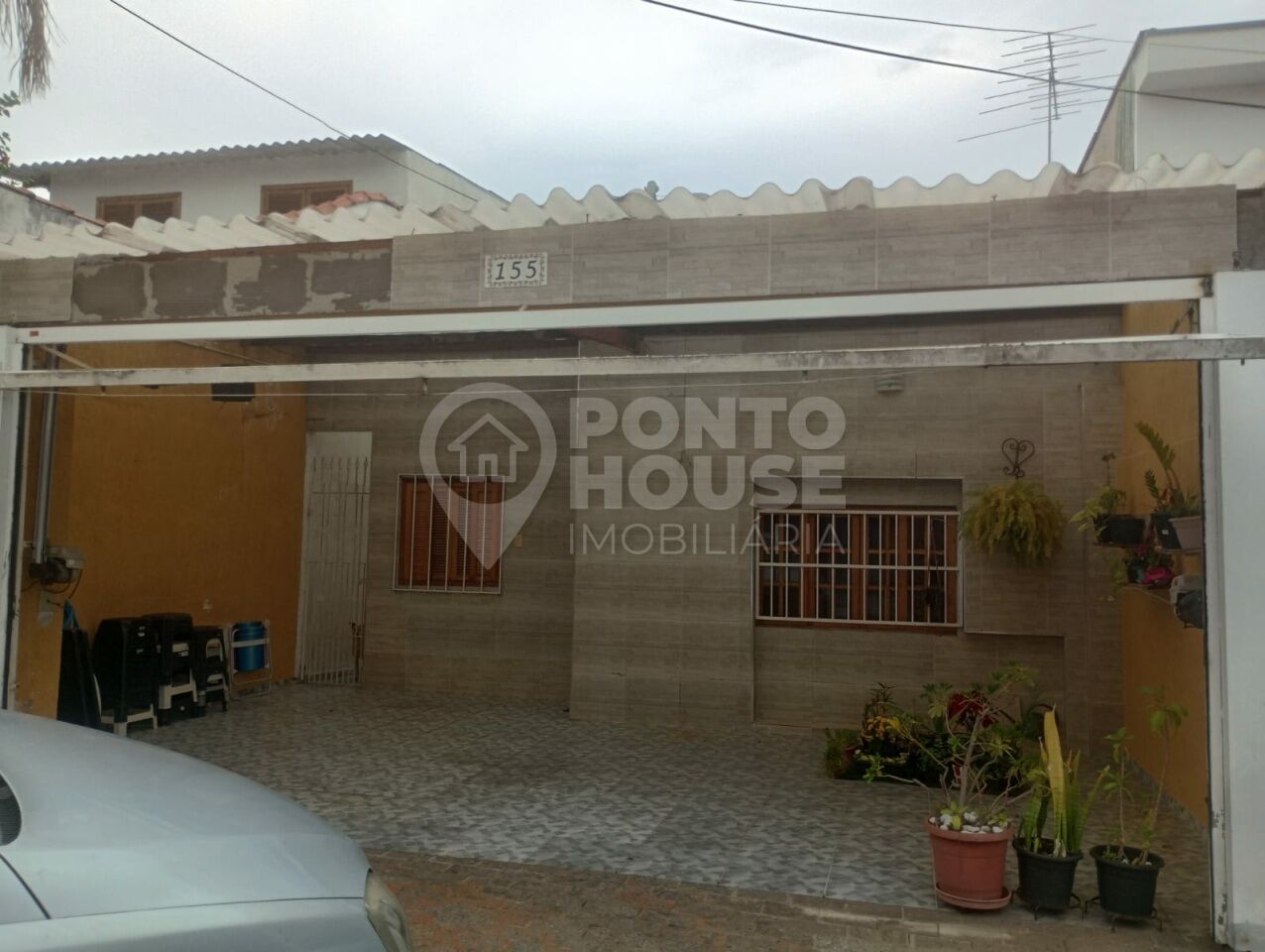 Casa à venda em Mirandópolis, 2 dormitórios e 2 vagas, próximo ao metrô