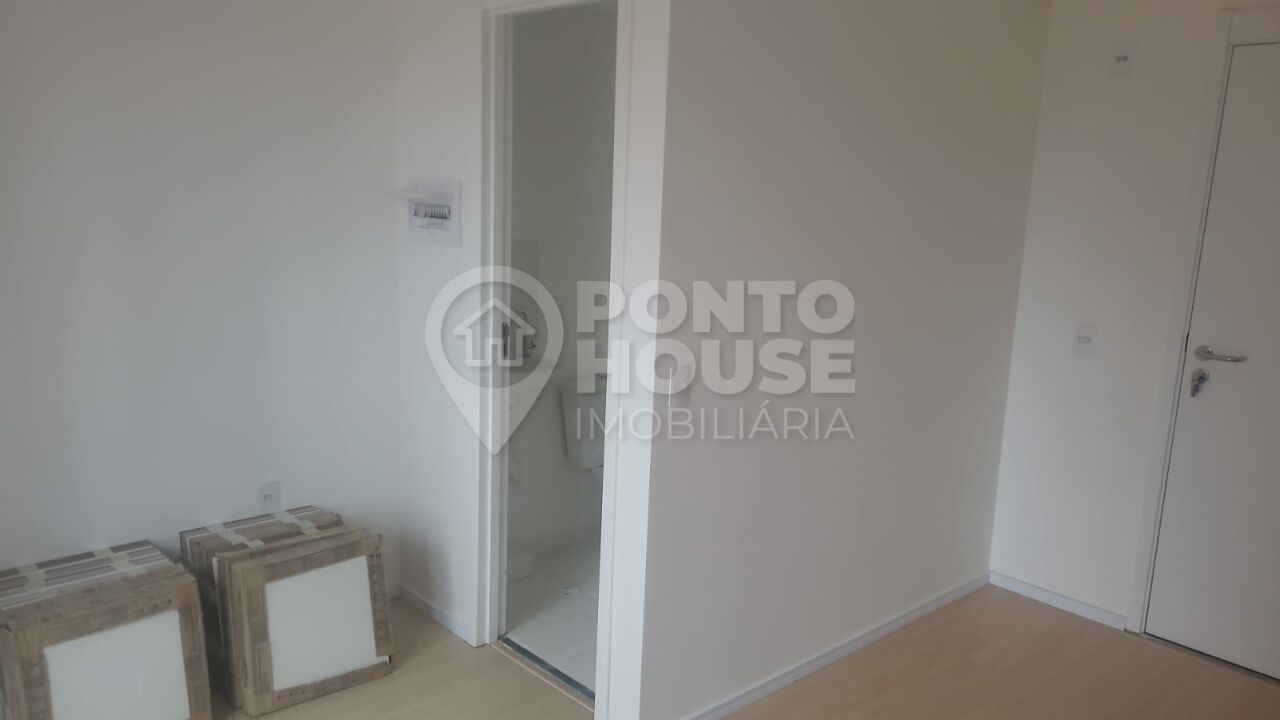 Studio à venda e locação no Jardim da Saúde, varanda, próximo à Avenida Cursino