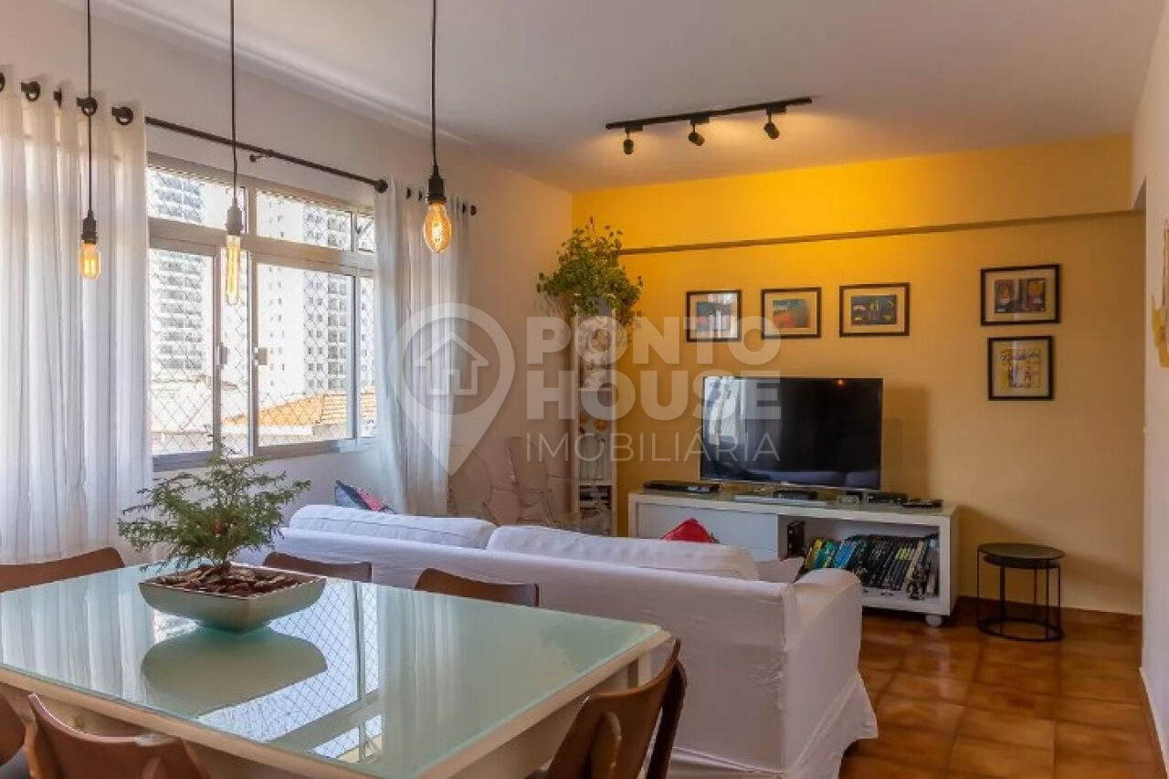 Apartamento à venda na Vila Gumercindo, 3 dormitórios, banheiro social e 1 vaga