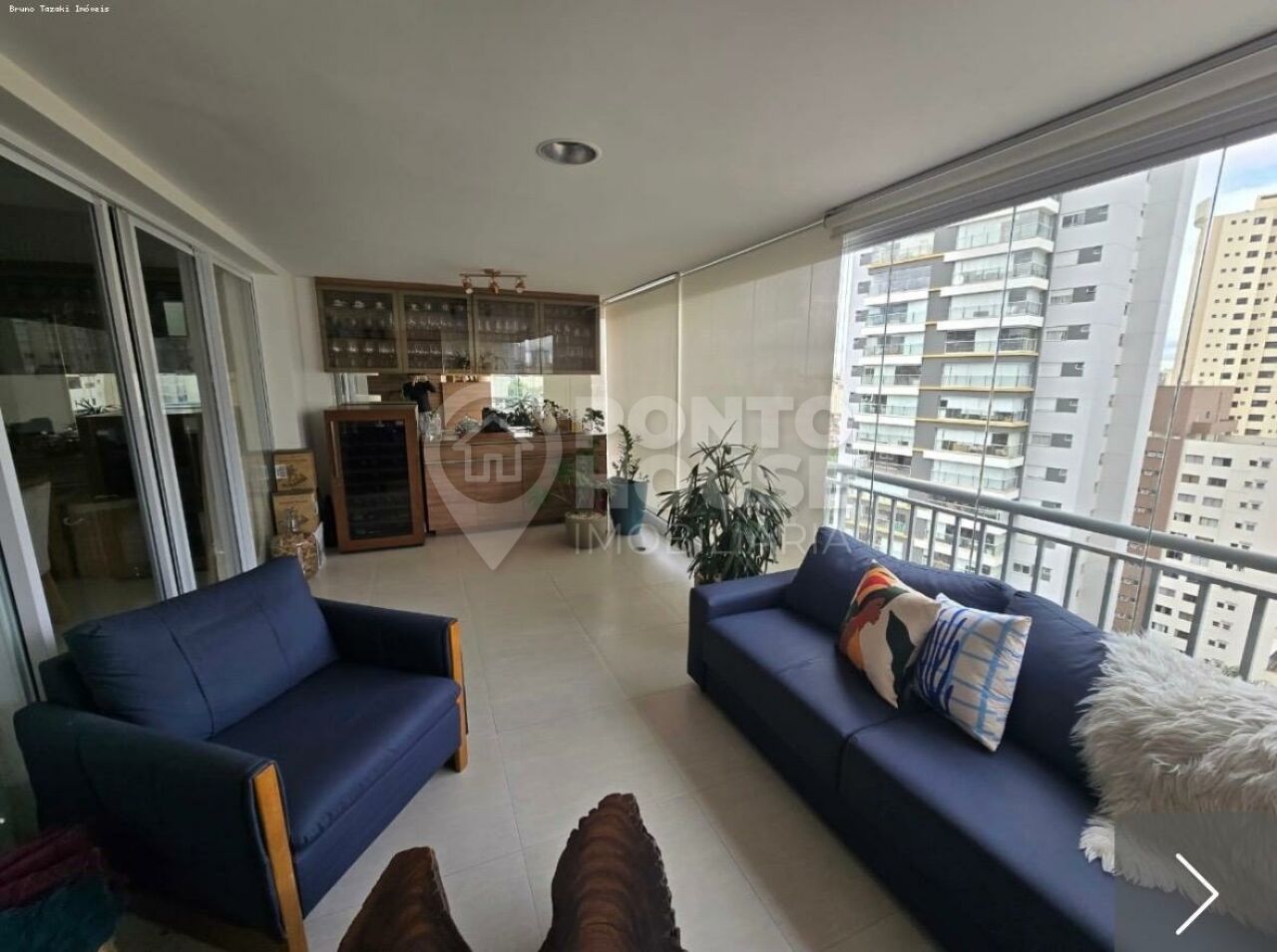Apartamento à venda 3 dorm., suíte, 2 vagas, varanda gourmet na Chácara Inglesa