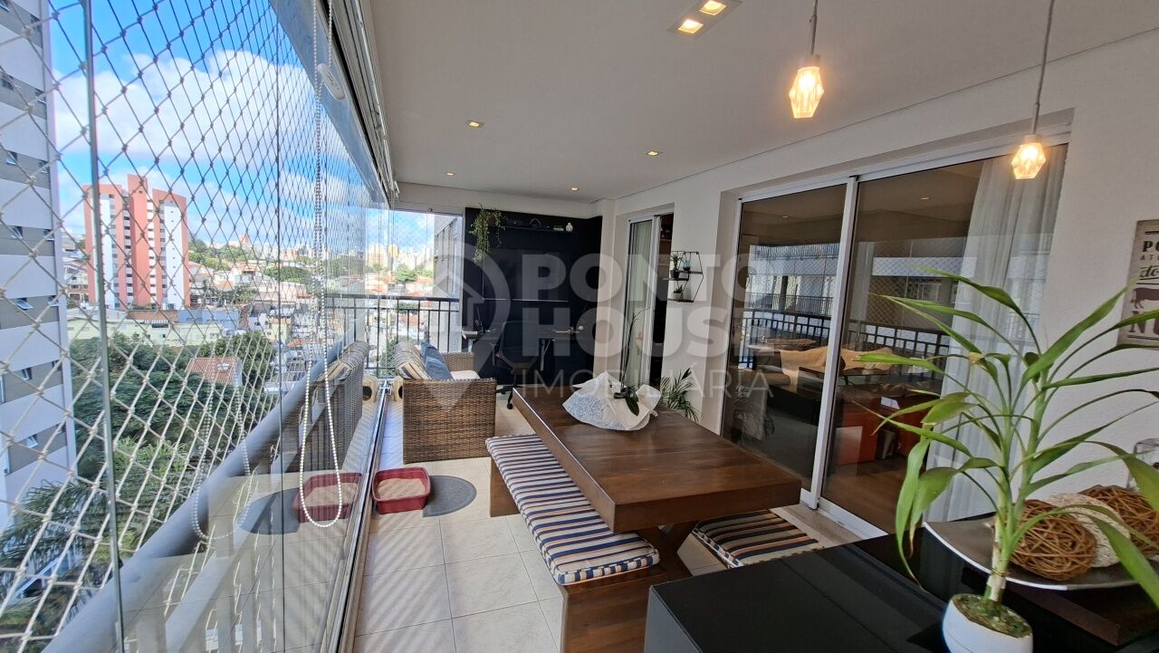 Apartamento à venda na Vila Gumercindo, 3 dormitórios, 1 suíte e 2 vagas, lazer