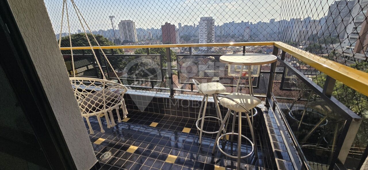 Apartamento à venda no bairro Vila Gumercindo 3 dormitórios, 1suíte e 3 vagas