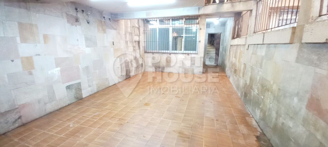Oportunidade Sobrado à venda e locação com 3 dormitórios, 2 vagas na Vila Gumercindo