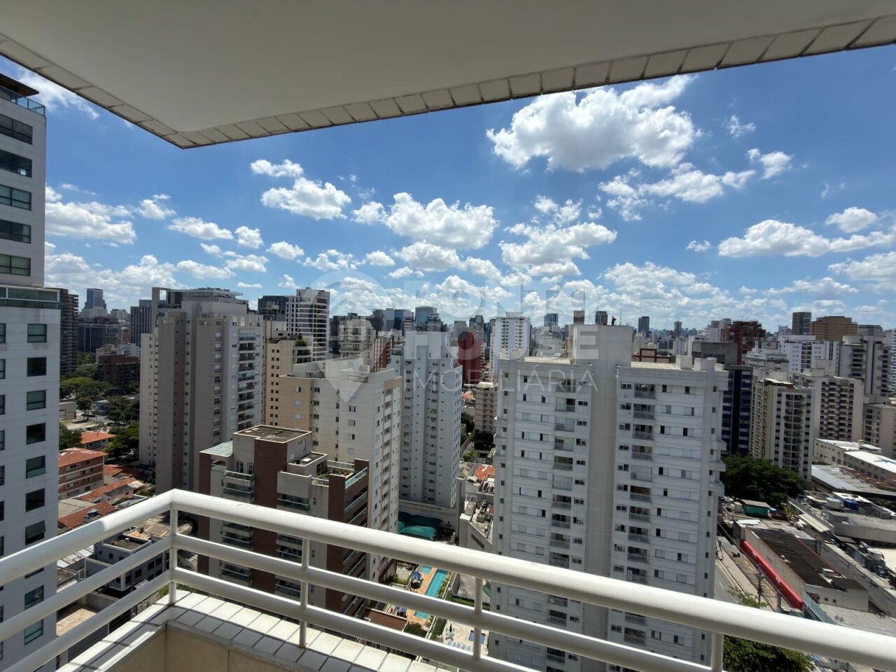 Apartamento para locação mobiliado Vila Olímpia, 2 dormitórios, 1 suíte e 1 vaga