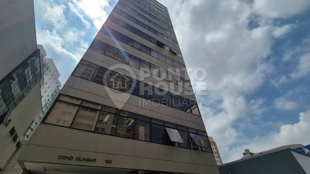 Sala Comercial, à venda, próximo ao metrô Saúde.