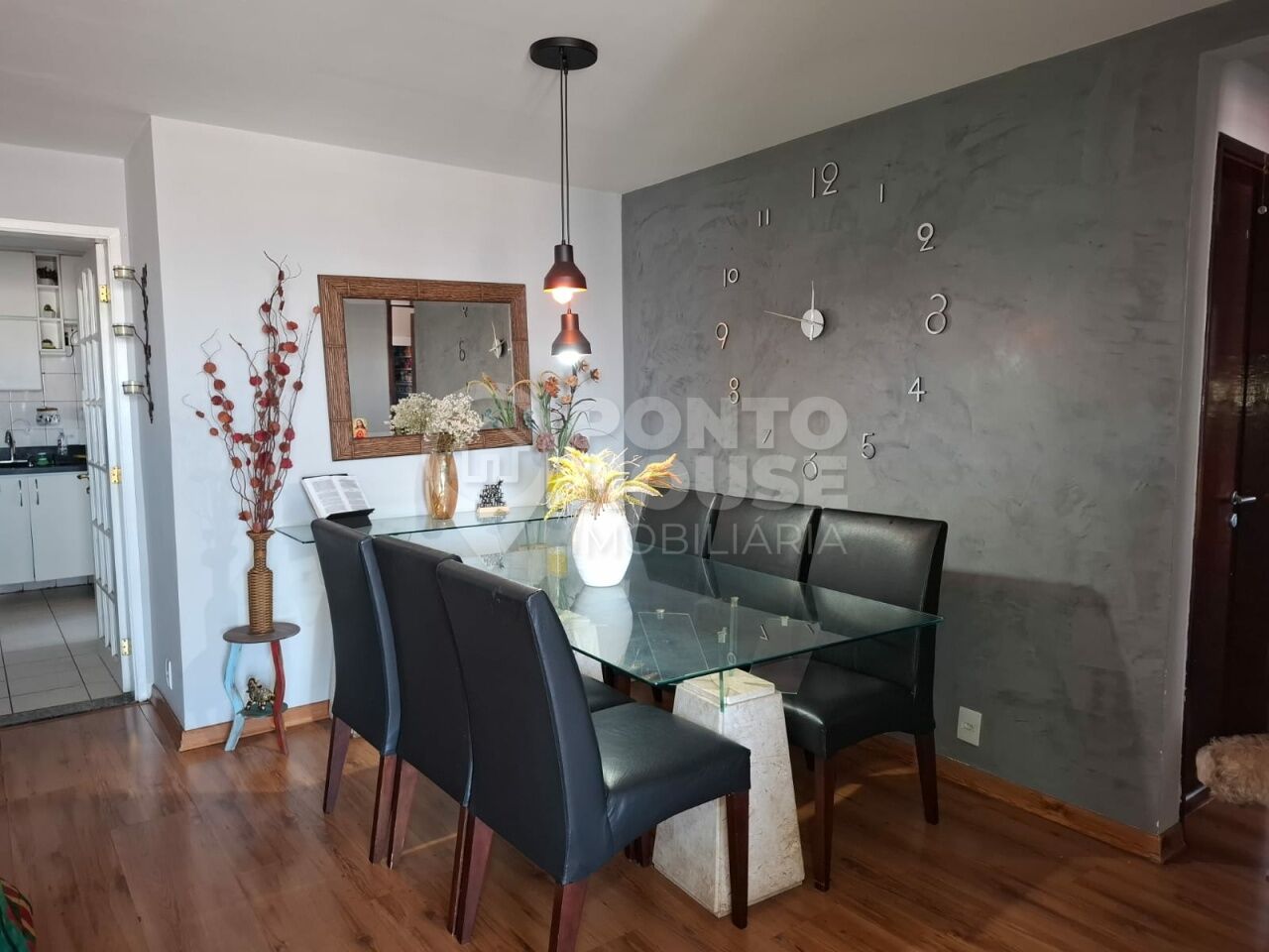 Apartamento amplo à venda, 3 dormitórios (1 Suíte), 2 vagas e lazer