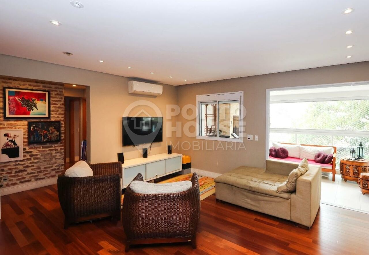 Apartamento à venda na Vila Gumercindo 3 dormitórios, suíte, 2 vagas e varanda