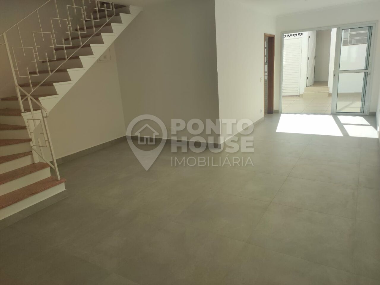 Sobrado de Vila para locação no Planalto Paulista, 150m², 3 dormitórios
