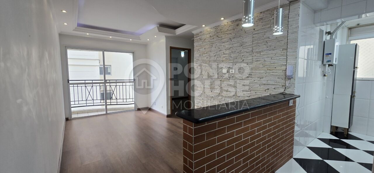 Apartamento à venda no Ipiranga, 2 dormitórios, 1 suíte, 1 vaga, sacada, 60 m²