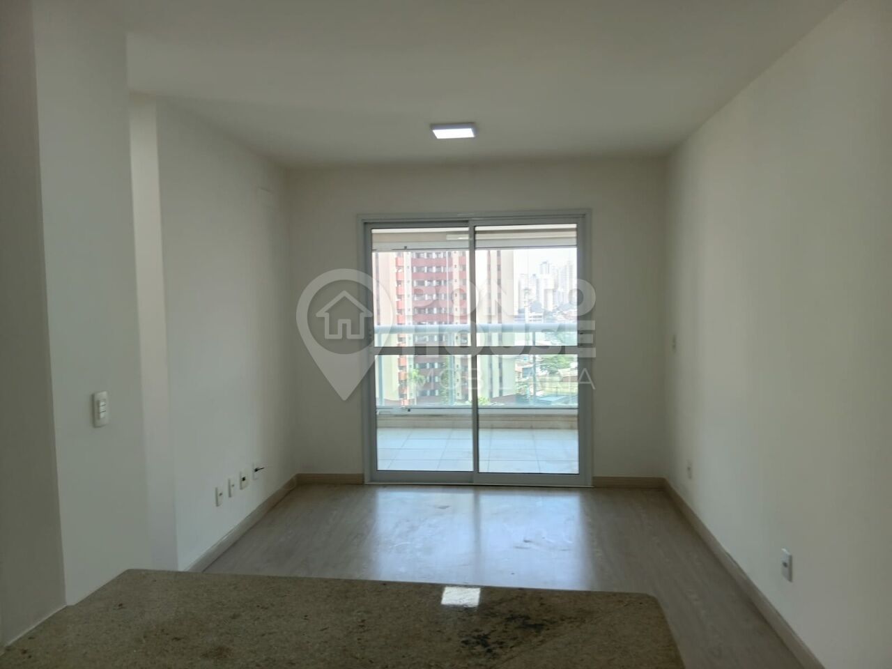 Apartamento à venda e locação na Vila Gumercindo 2 quartos 2 banheiros 1 vaga  .