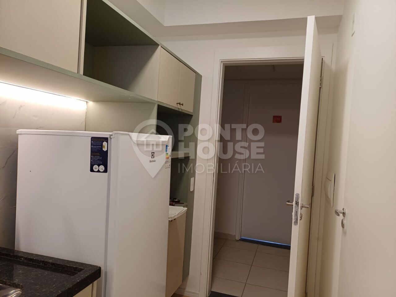 Studio para venda e locação, 18m², sem vaga, Jardim da Saúde.