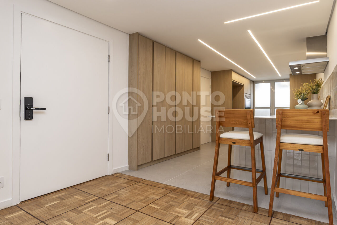 A partamento reformado com 3 suites para venda no Jardim Paulista