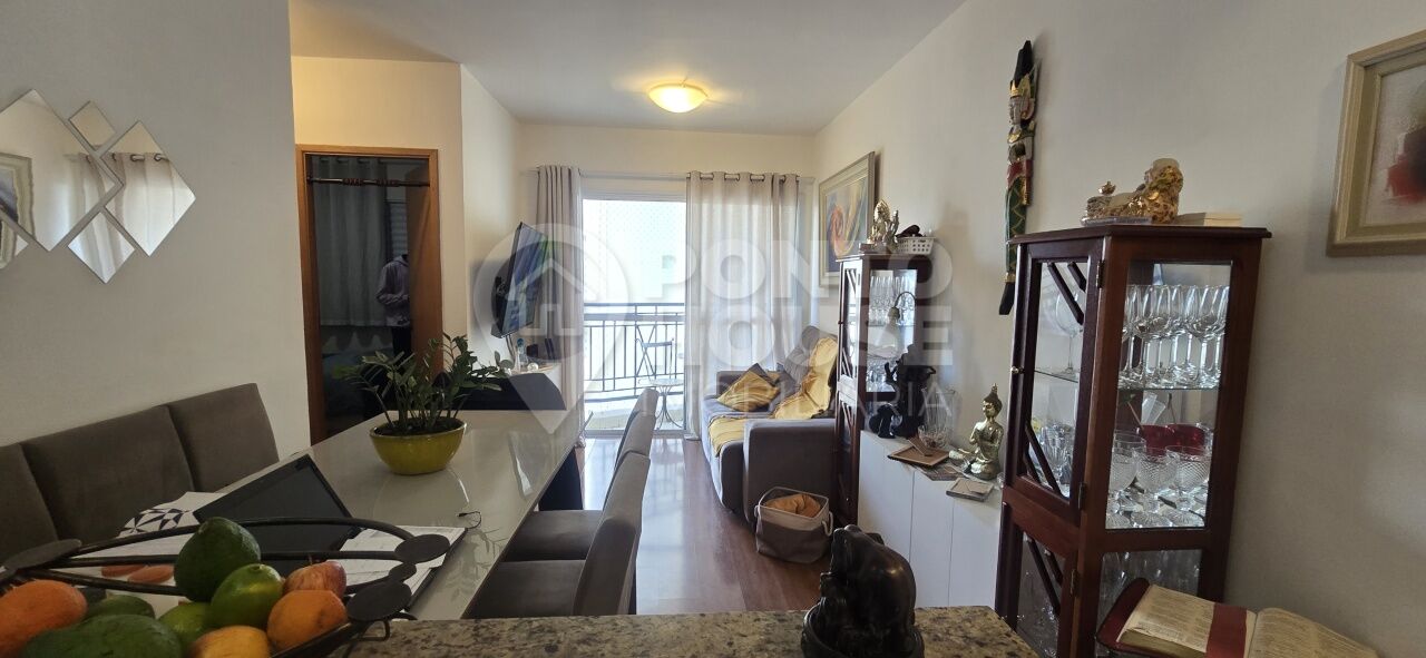 Apartamento à venda no Ipiranga, 2 dormitórios, 1 suíte, 1 vaga, sacada, 60 m²
