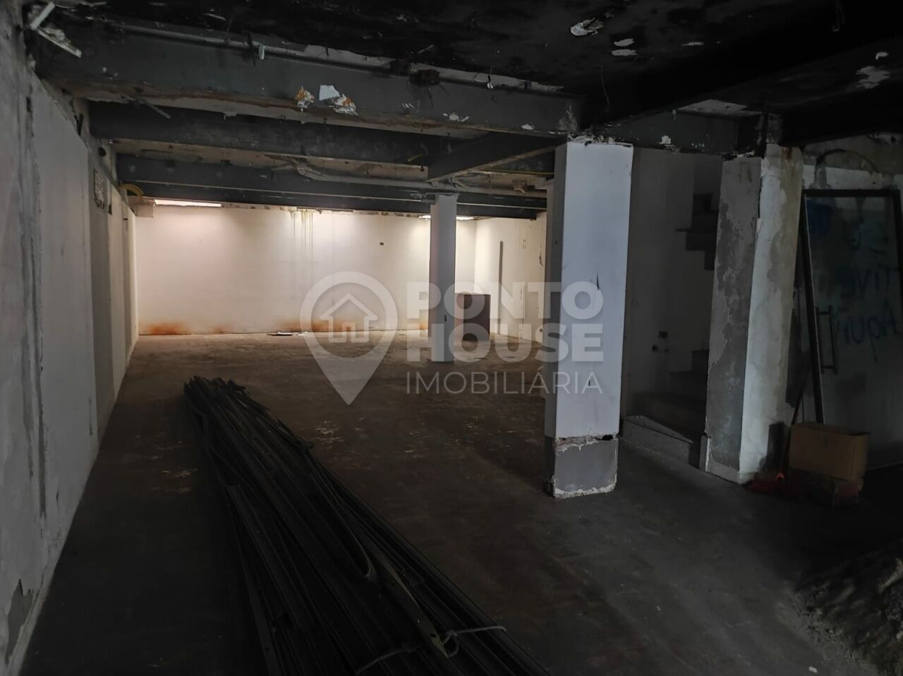 Imóvel comercial com 250m² para locação no bairro Campo Belo