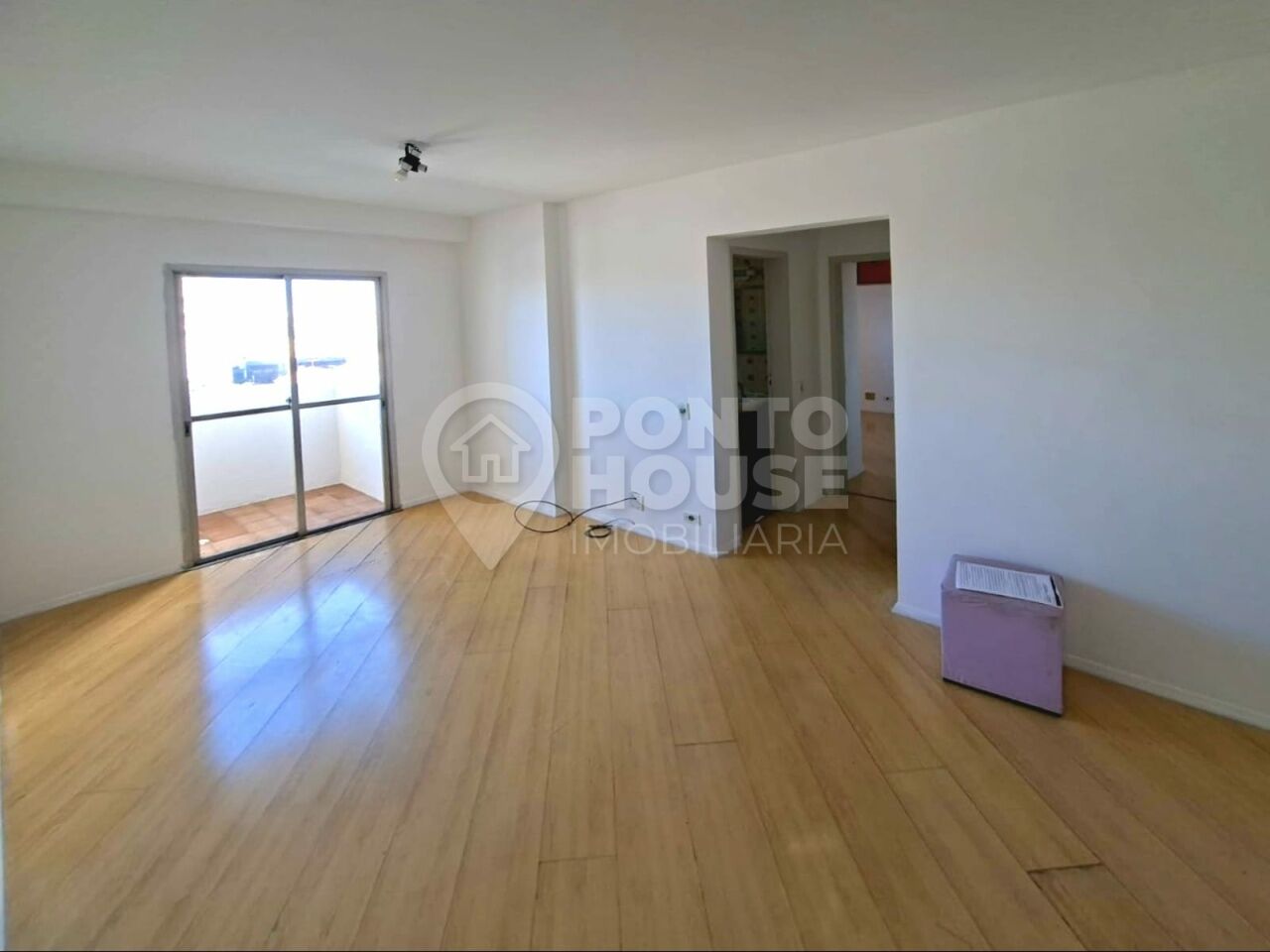 Apartamento de 1 dormitório, 1 vaga, para locar perto do metrô Saúde