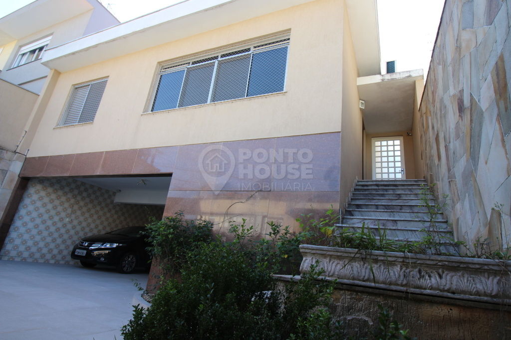 Casa térrea 3 dormitórios 4 vagas à venda no Jardim Aeroporto