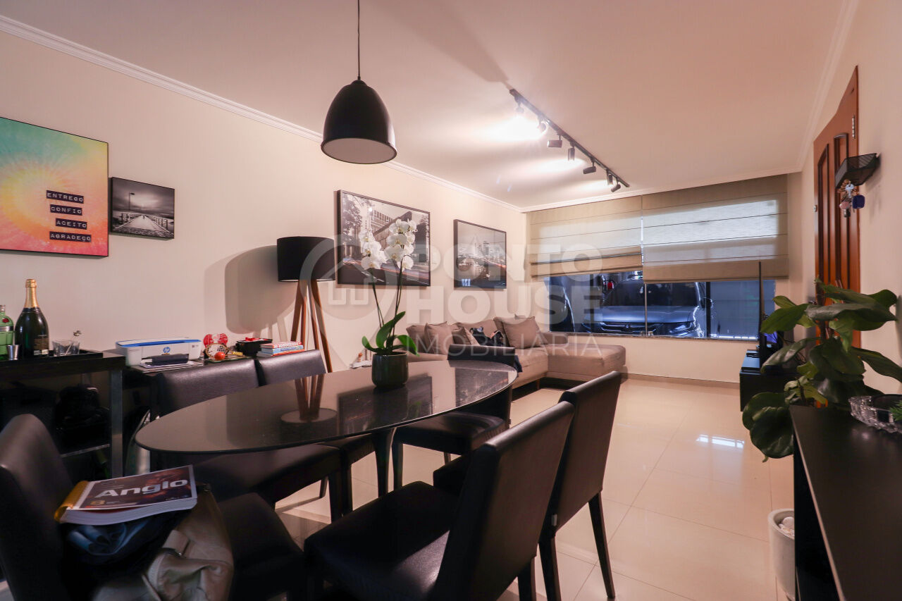 Sobrado reformado de 136 m² na Saúde com 3 dormitórios, suíte e 2 vagas