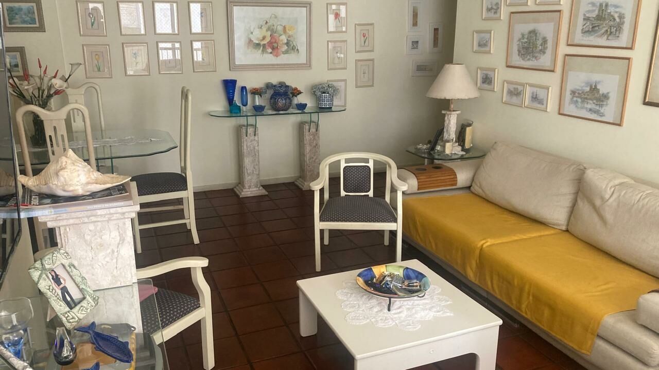 Apartamento para Venda - Pitangueiras
