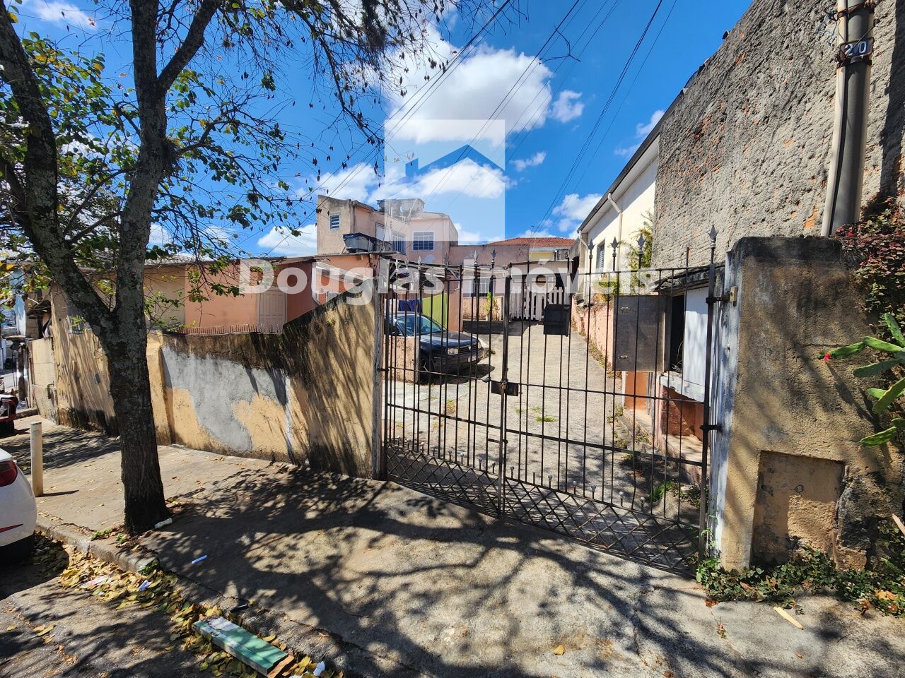 Casa Térrea para Locação - São João Clímaco