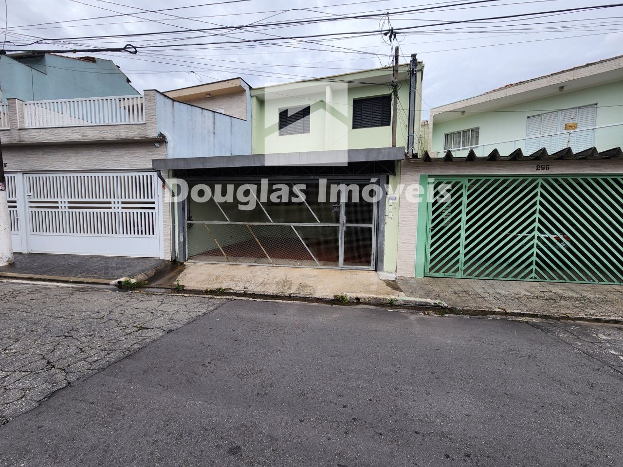 Casa Assobradada para Locação - Jardim Seckler