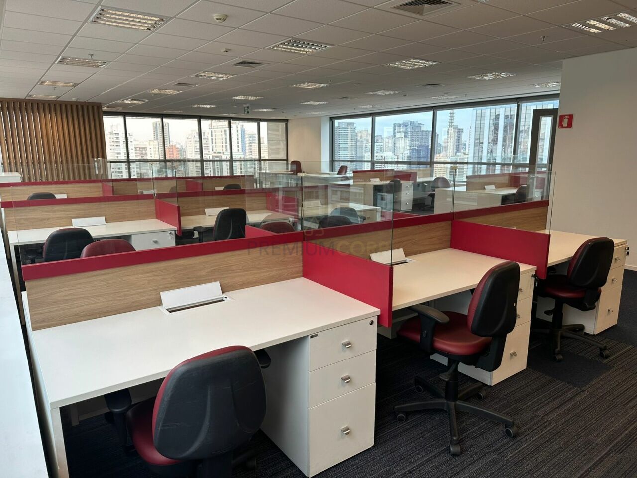 Conjunto Comercial para Locação - Cidade Monções