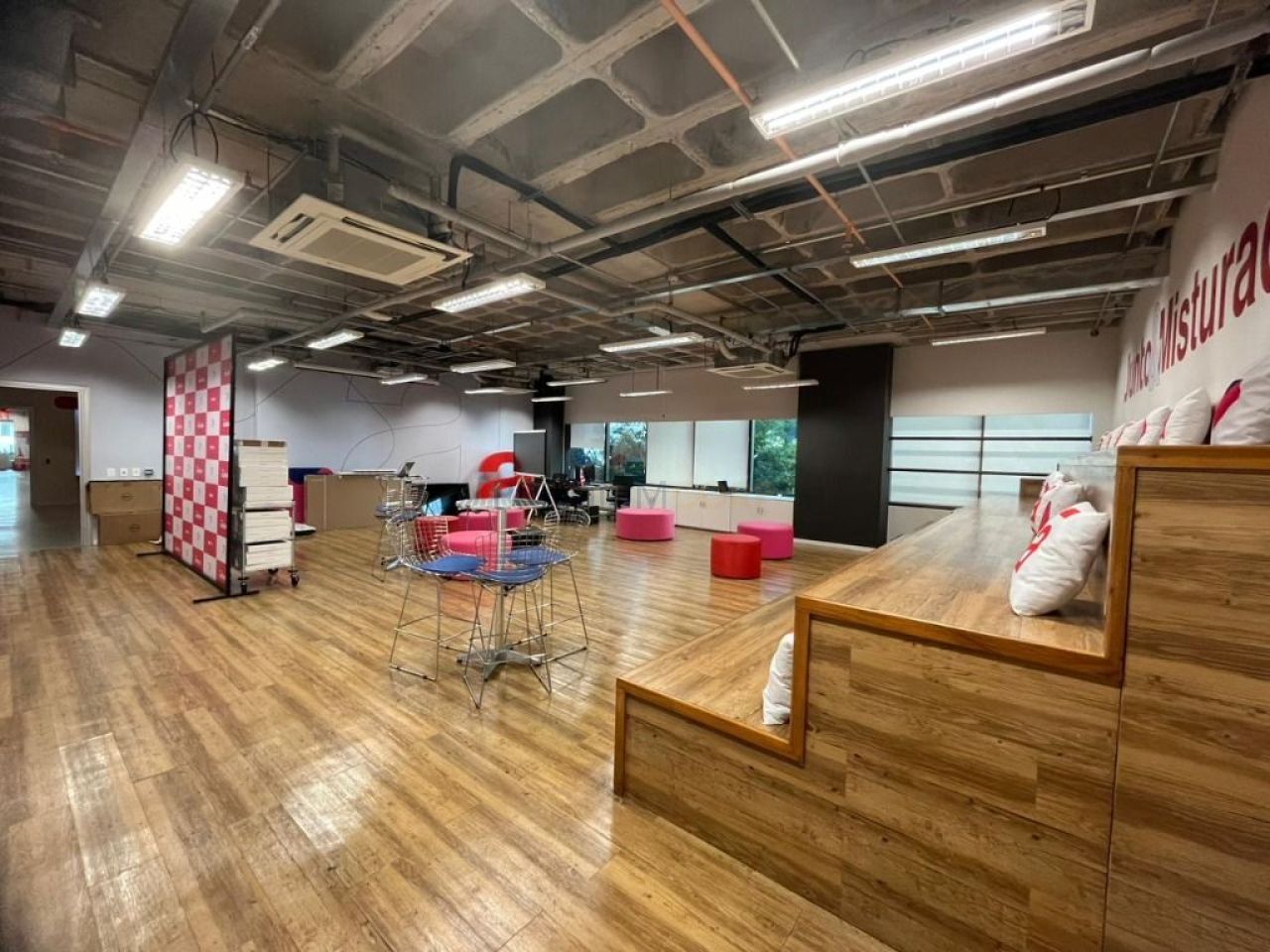 Conjunto Comercial para Locação - Vila Olímpia