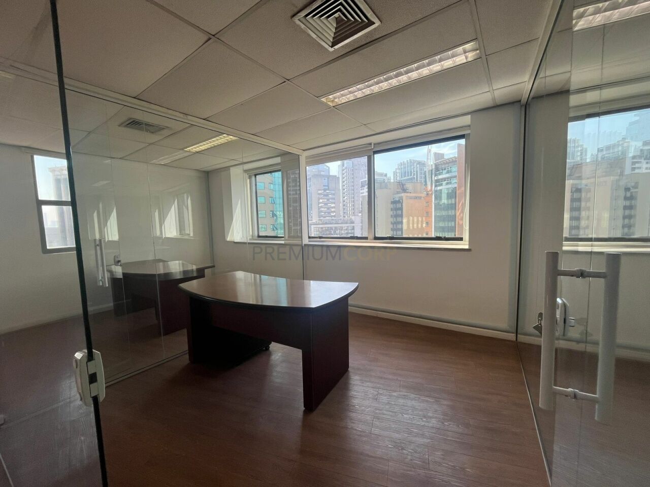 Conjunto Comercial para Locação - Vila Olímpia