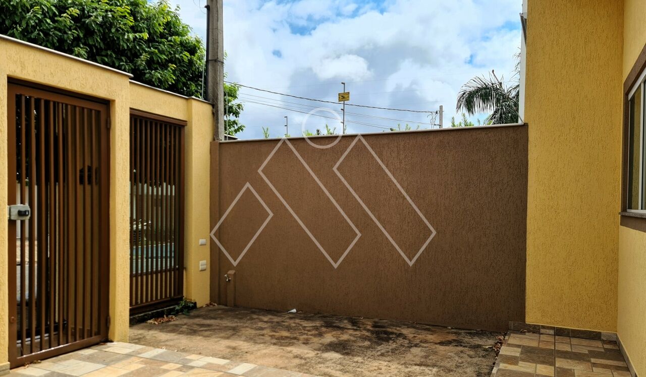 Casa à venda com 3 quartos, 90m² - Foto 4