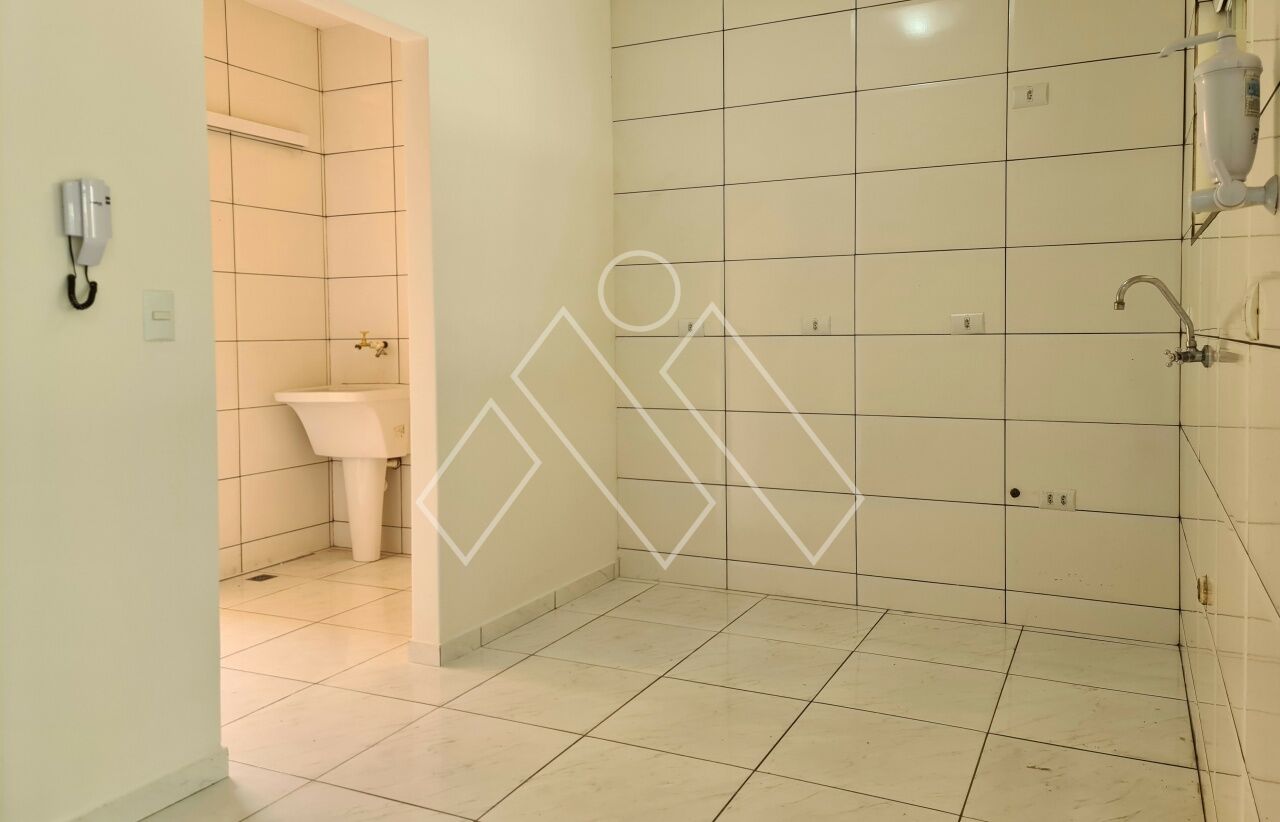 Casa à venda com 3 quartos, 90m² - Foto 11