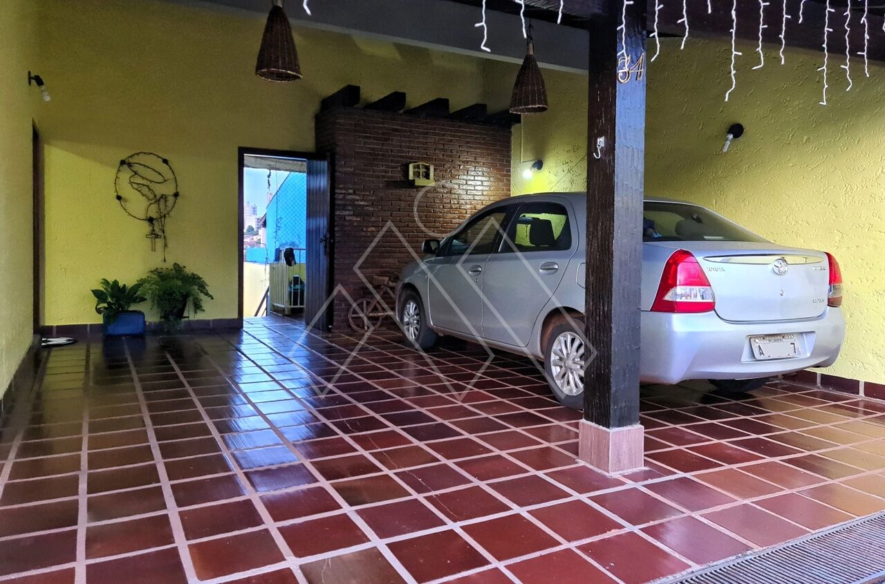 Casa, 4 quartos, 226 m² - Foto 2