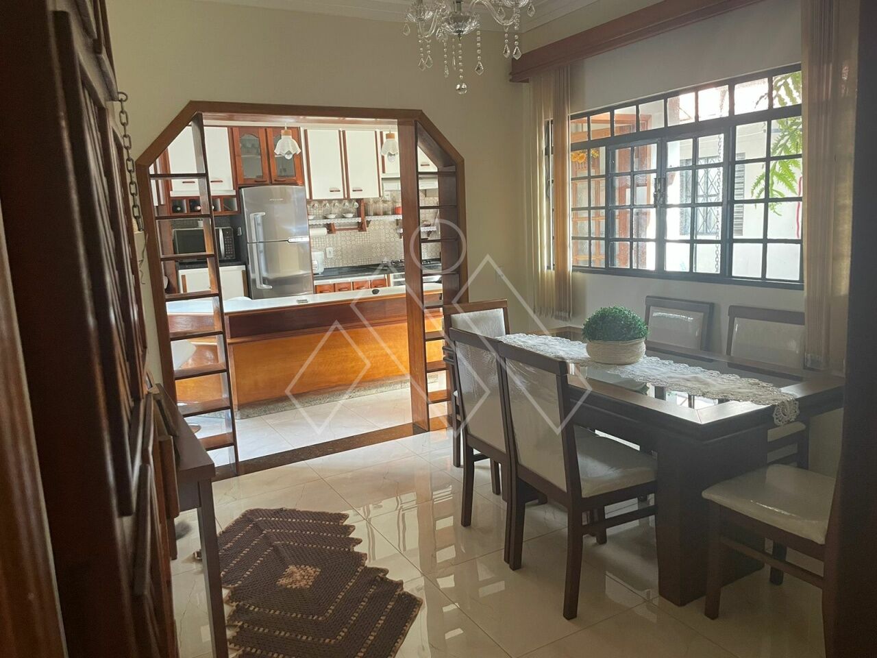 Casa à venda com 3 quartos, 189m² - Foto 3