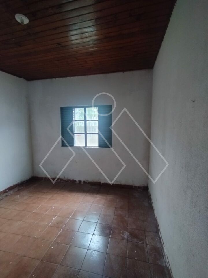 Casa Comercial à venda com 3 quartos, 140m² - Foto 3