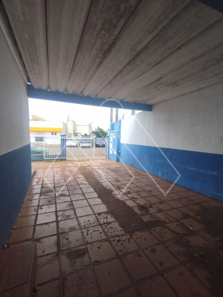 Casa Comercial à venda com 3 quartos, 140m² - Foto 1