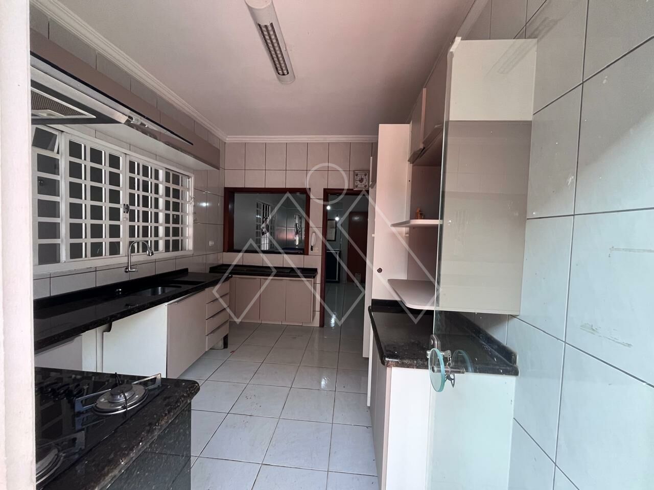 Casa, 3 quartos, 179 m² - Foto 1