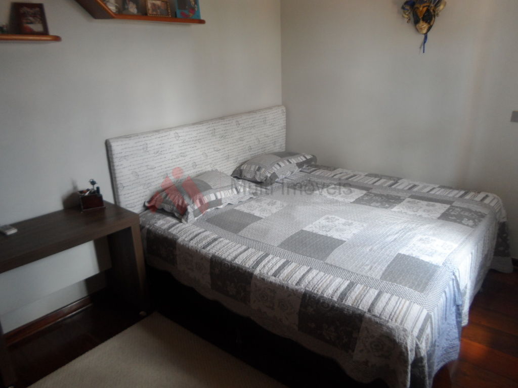 Casa à venda com 4 quartos, 285m² - Foto 19