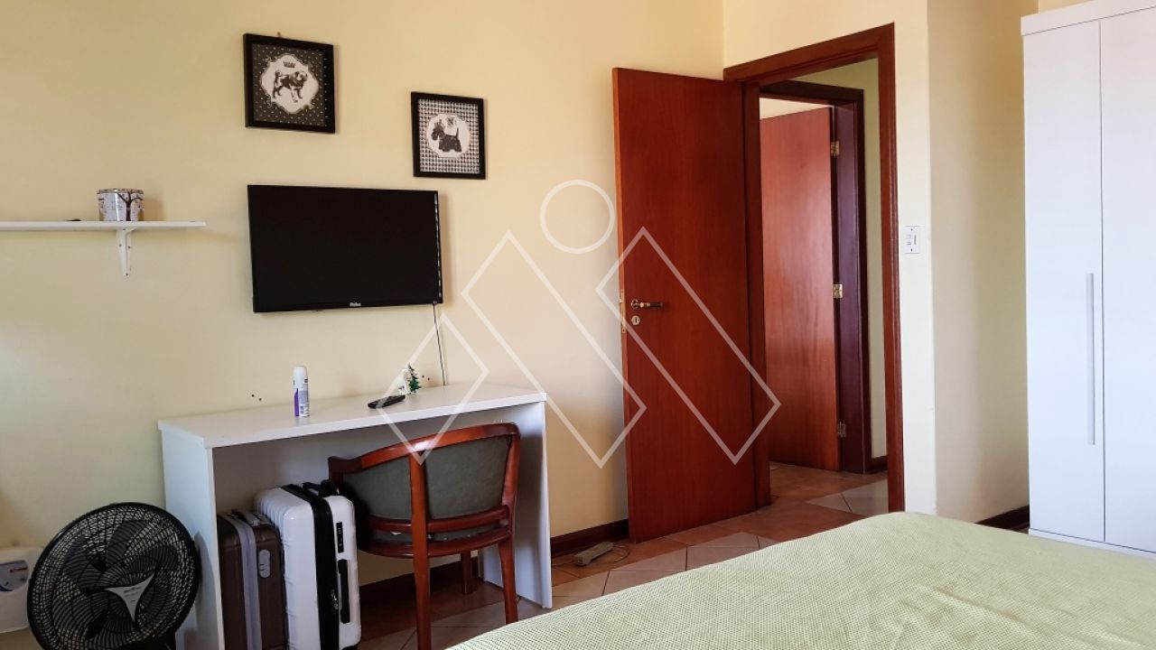 Casa, 3 quartos, 300 m² - Foto 13