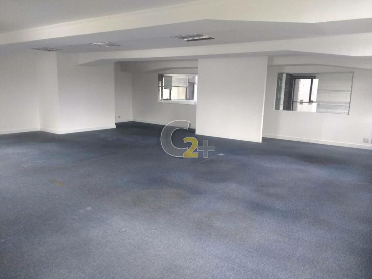 Conj. Comercial para Venda - Cidade Monções