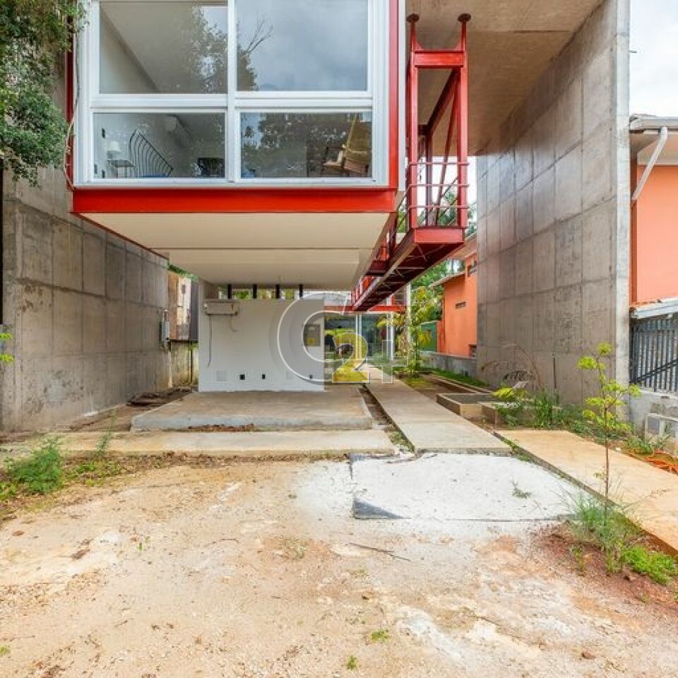 Casa Padrão para Venda - Campo Belo