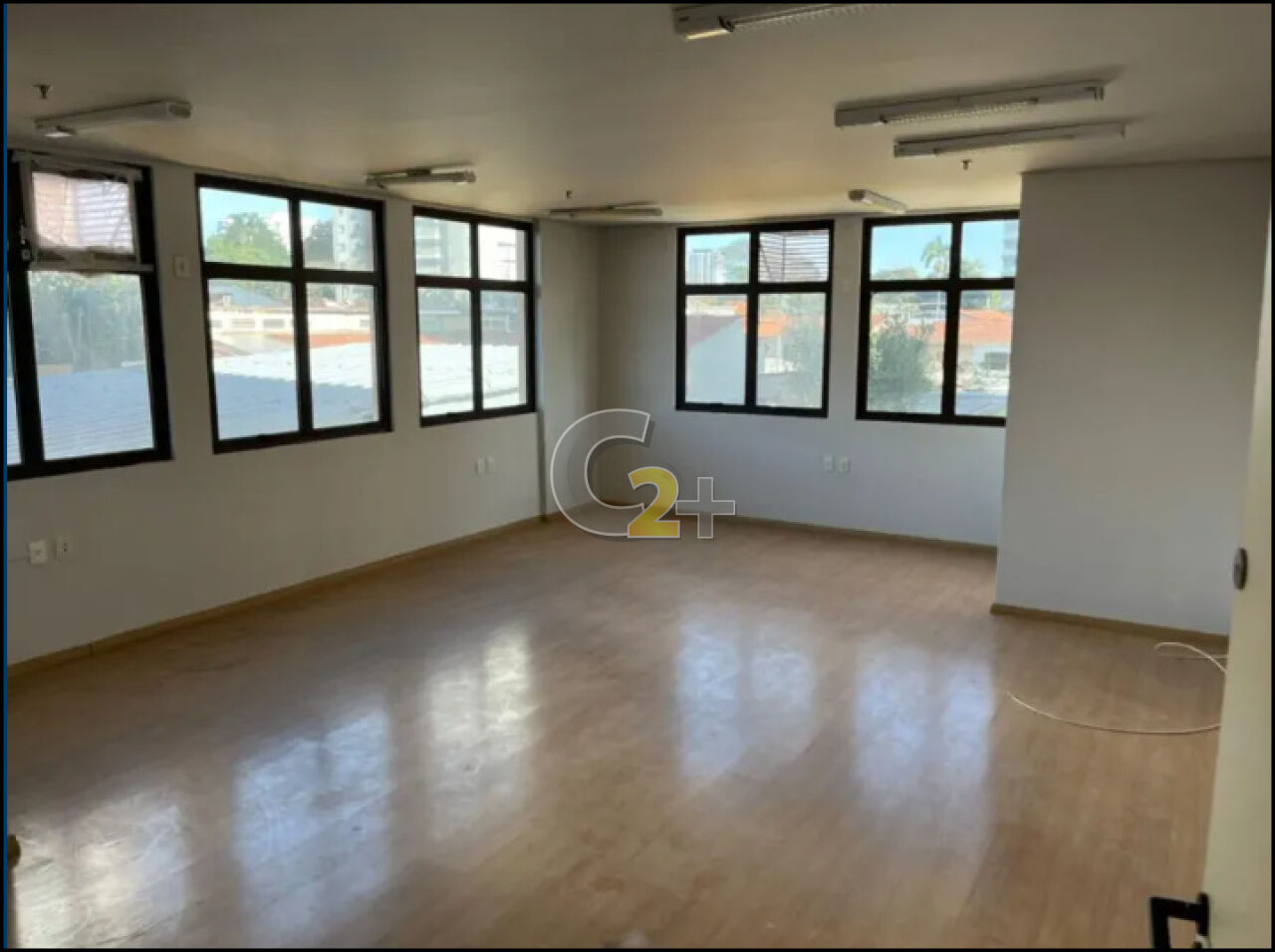 Conj. Comercial