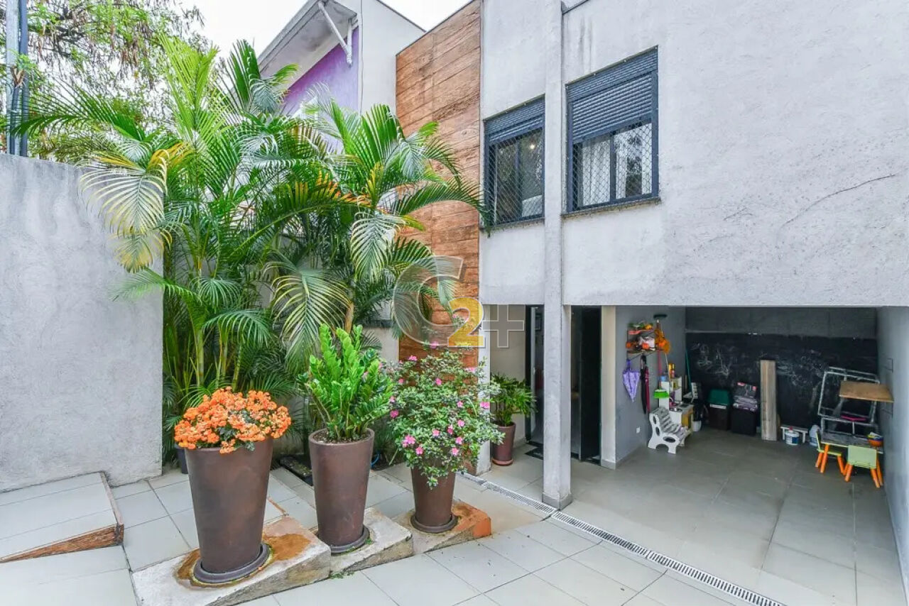 Casa Padrão para Venda - Jardim da Glória