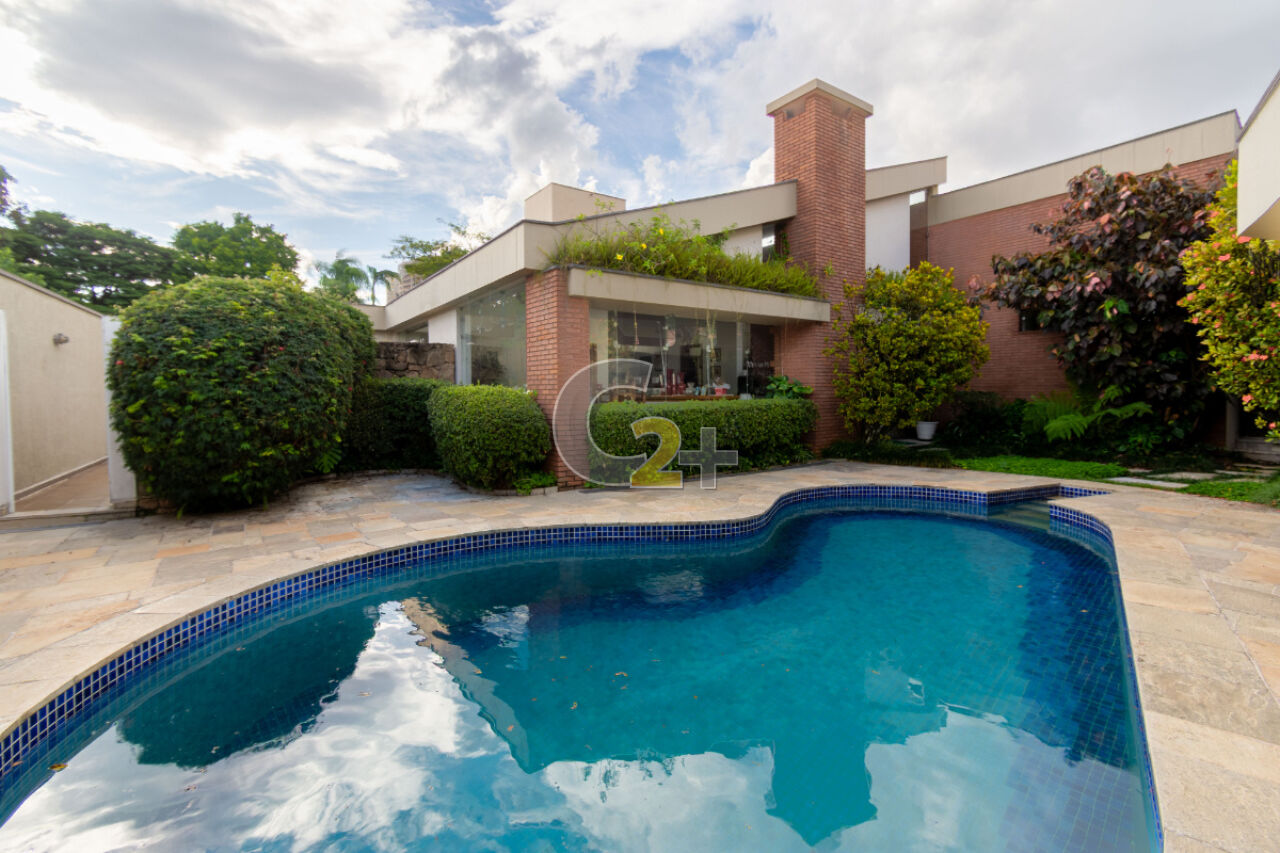 Casa Padrão para Venda - Alto de Pinheiros