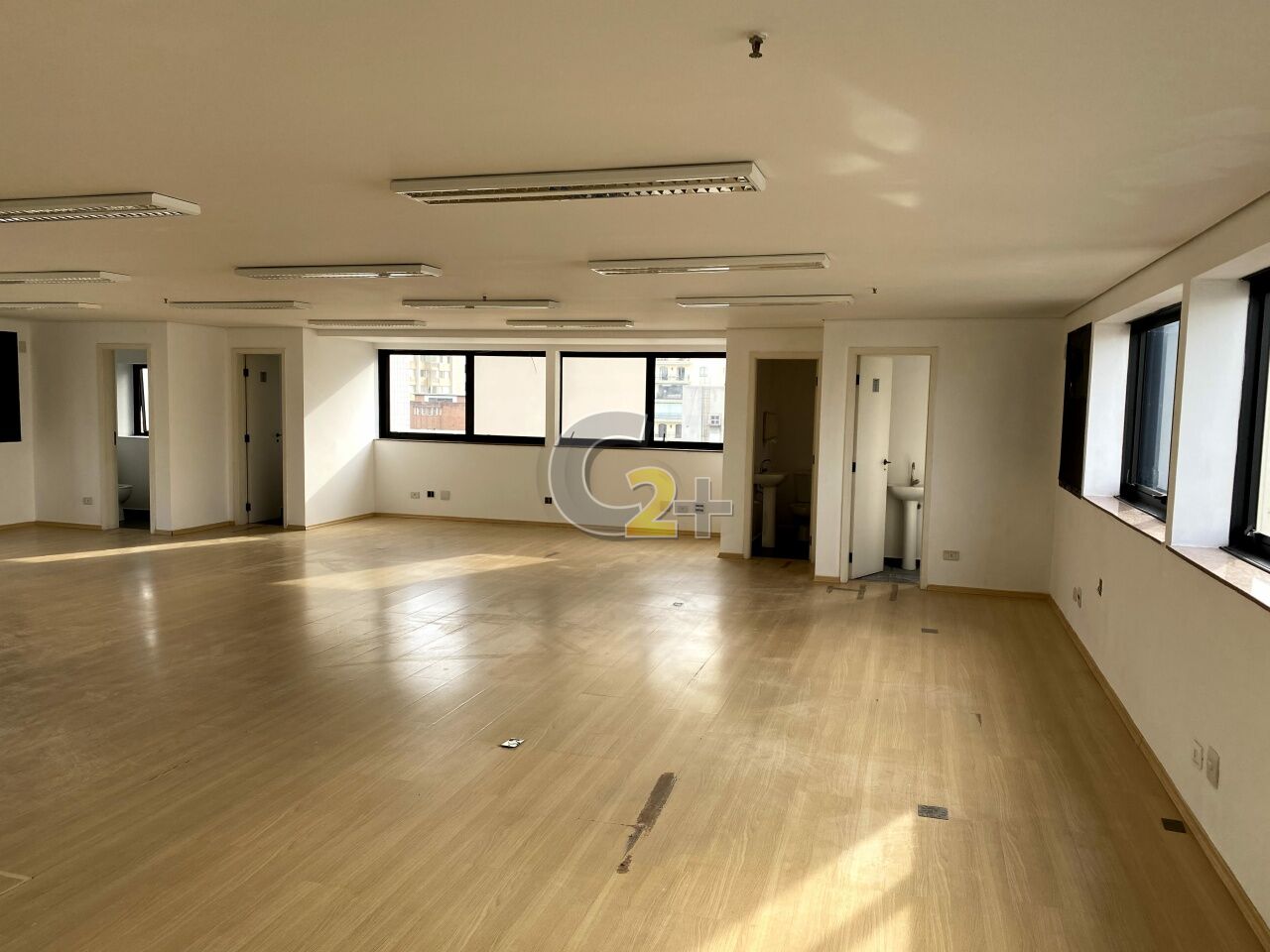 Conj. Comercial para Venda - Santa Cecília
