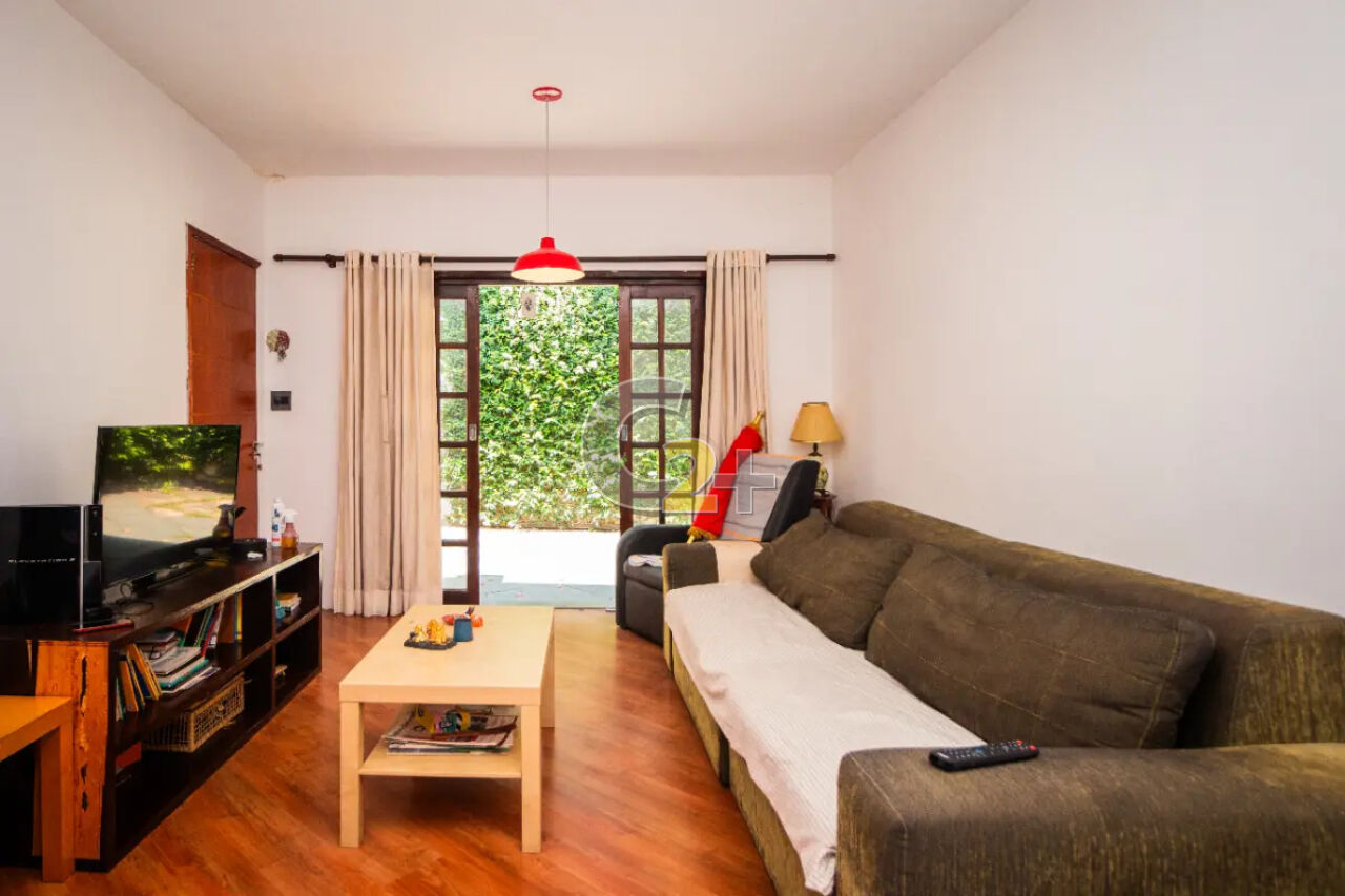 Casa Padrão para Venda - Vila Romana